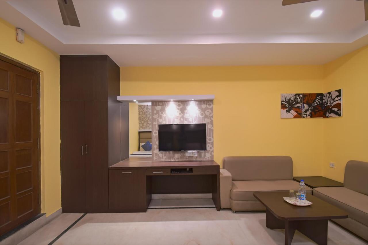 כלכותה Hotel Jingle Inn מראה חיצוני תמונה