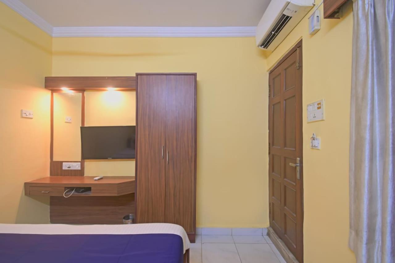 כלכותה Hotel Jingle Inn מראה חיצוני תמונה